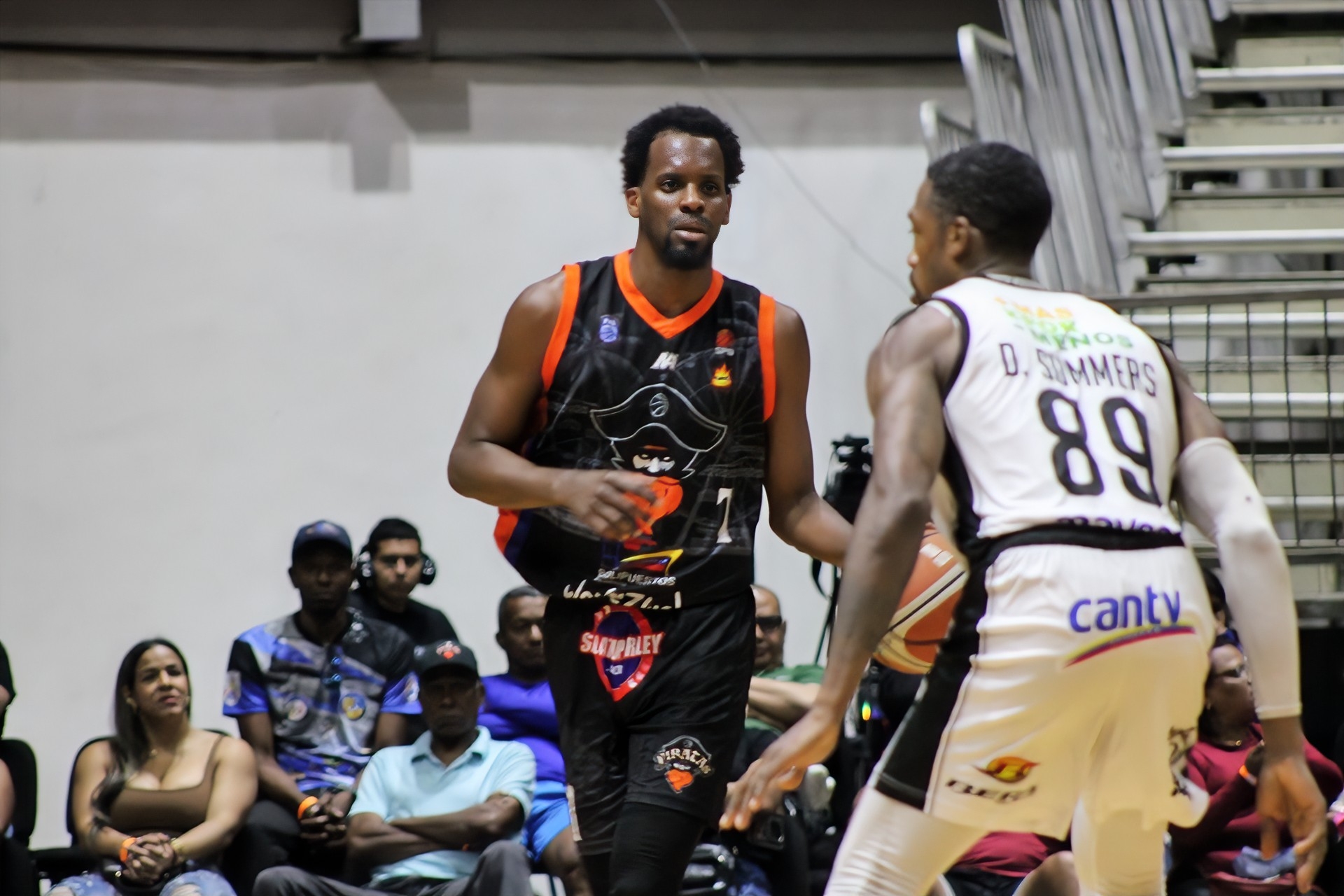 Gaiteros sigue invicto, Llaneros barrió y Piratas ganó en casa